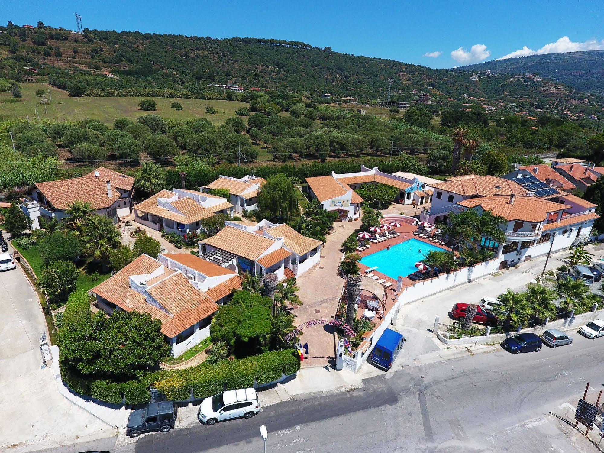Baia Del Capo Ricadi Exterior foto